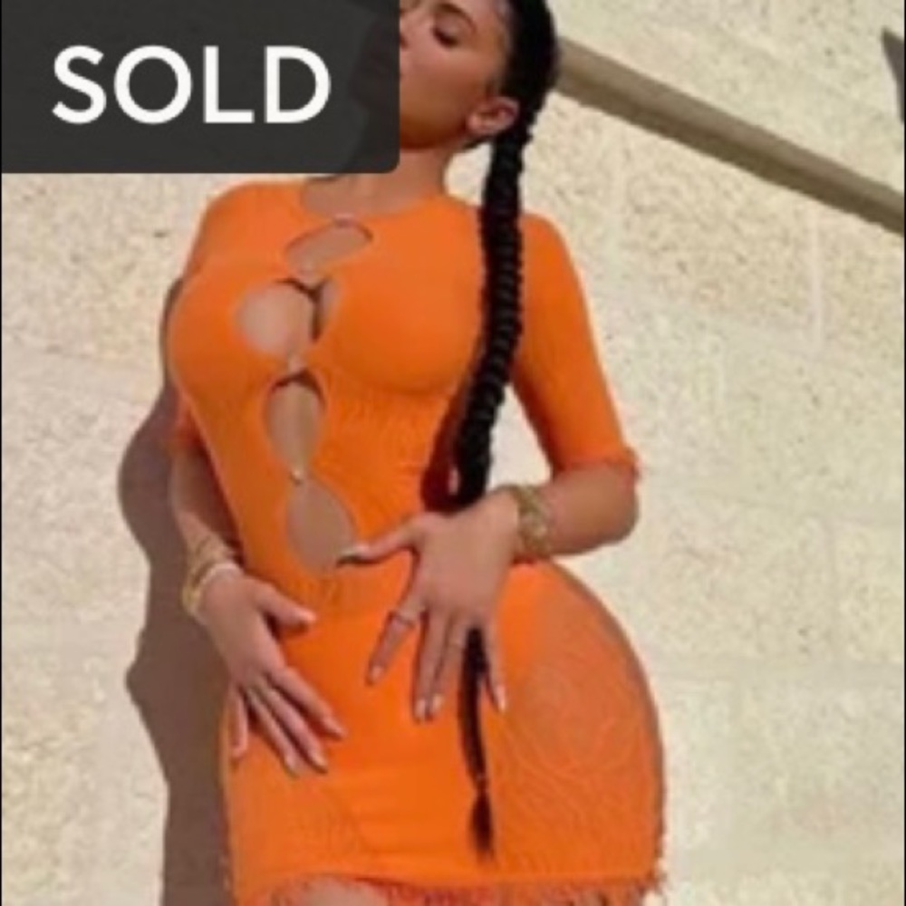 POSTER GIRL DRESS